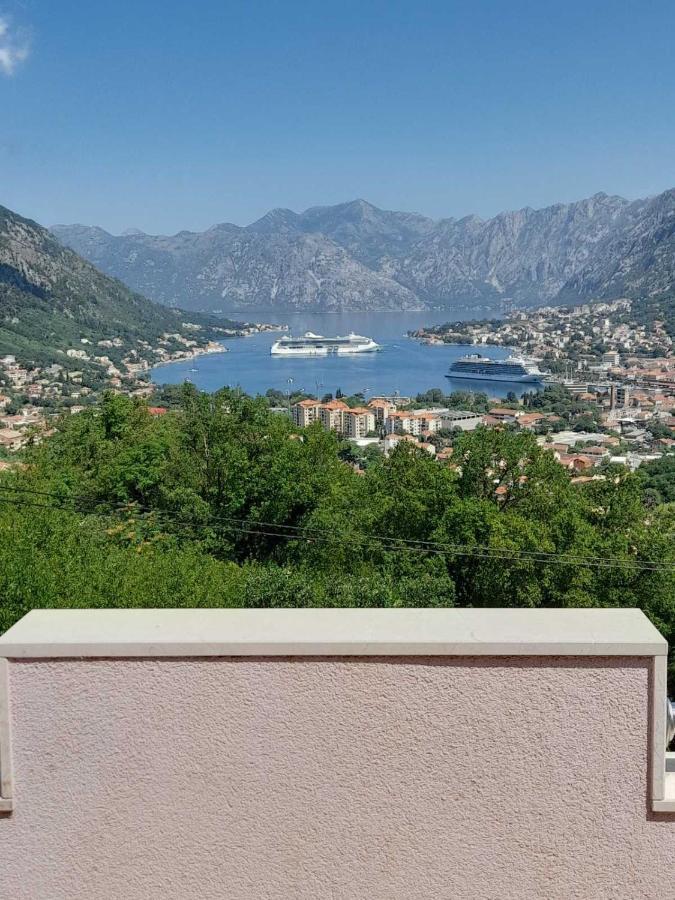Tim Apartamento Kotor Exterior foto